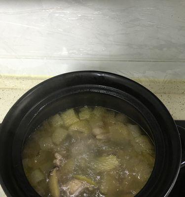 滋补养生，学会做台湾山苦瓜土鸡汤（品尝古早味，提升免疫力，苦瓜为王）-第1张图片-美味行家
