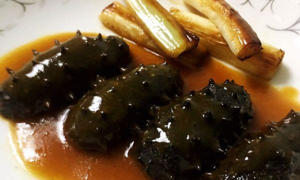 美味肉肠烧海参，一口咬下独特的香味（教你如何烹制口感极佳的肉肠烧海参）-第1张图片-美味行家