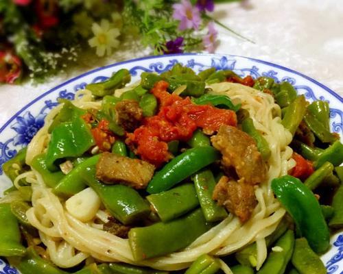 自制手擀拌面，轻松做出美味面食（用双手揉出的幸福，不可错过的制作技巧）-第3张图片-美味行家