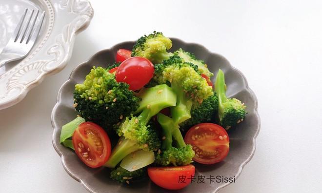 轻松做出美味健康的以西兰花鸡蛋沙拉（以西兰花鸡蛋沙拉，健康美味全面升级）-第1张图片-美味行家