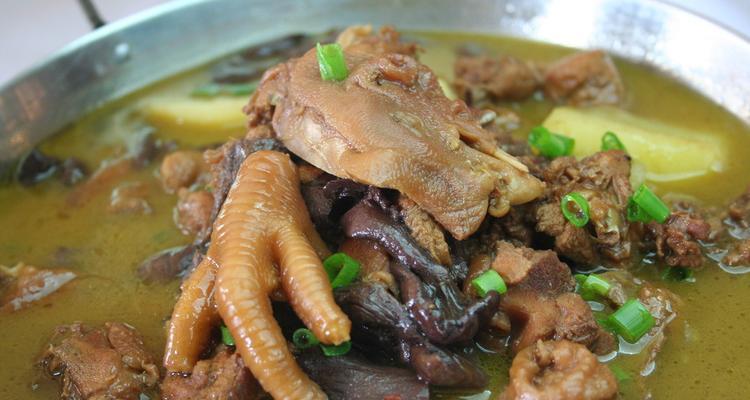 美味榛蘑清炖小笨鸡（清淡营养入口鲜香一道家常美食）-第3张图片-美味行家