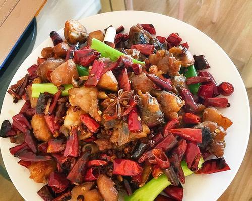 学做山东家常菜辣子鸡（家常美食，口感鲜美，做法简单易学，快来一起动手吧！）-第2张图片-美味行家