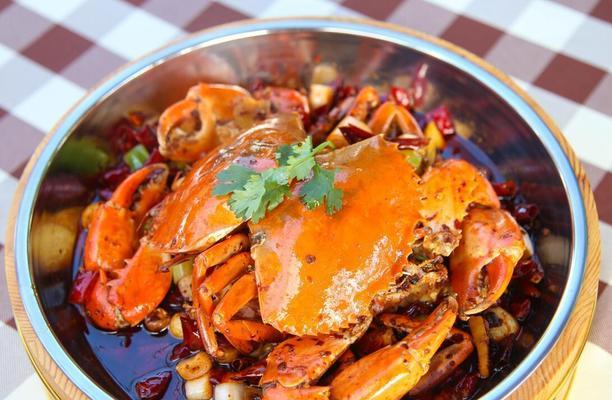 热辣火锅，味蕾狂欢——以香辣虾蟹火锅为例的制作方法（热辣鲜香，快来尝一尝！）-第3张图片-美味行家