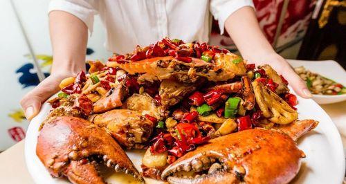热辣火锅，味蕾狂欢——以香辣虾蟹火锅为例的制作方法（热辣鲜香，快来尝一尝！）-第1张图片-美味行家