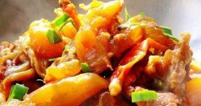 如何做出香辣牛筋（以新鲜食材打造口感绝佳的美食）-第3张图片-美味行家
