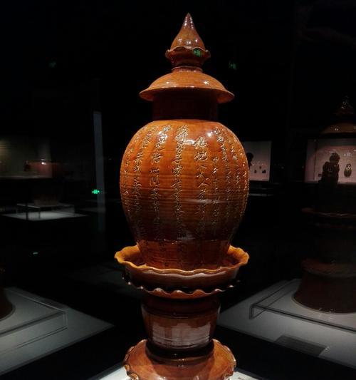 探秘三彩塔的制作工艺（三彩塔的历史渊源、制作流程和文化价值）-第2张图片-美味行家