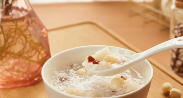 山药薏米芡实粥的制作方法与食用效果（富含营养且易消化的五谷杂粮粥，适合健康饮食的首选）-第2张图片-美味行家