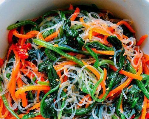 万能馅料，用油搭配更佳（以万能拌馅菜根油的做法为例，让你的家常菜更有味道）-第2张图片-美味行家
