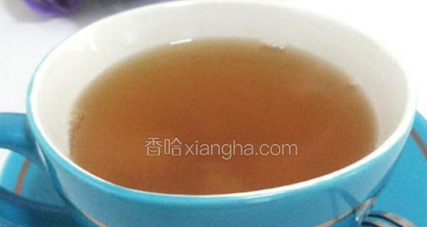 教你做一杯美味的银耳香梨甘蔗罗汉果蜂蜜茶（健康养生，口感甘甜，轻松自制）-第1张图片-美味行家