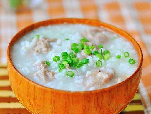 清凉美食，健康享受——以西瓜粥为主题的做法（解暑神器，美容养颜，营养丰富，简单易学）-第1张图片-美味行家