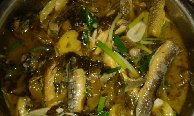 美味沙锅泥鳅的制作秘诀（传统美食）-第1张图片-美味行家