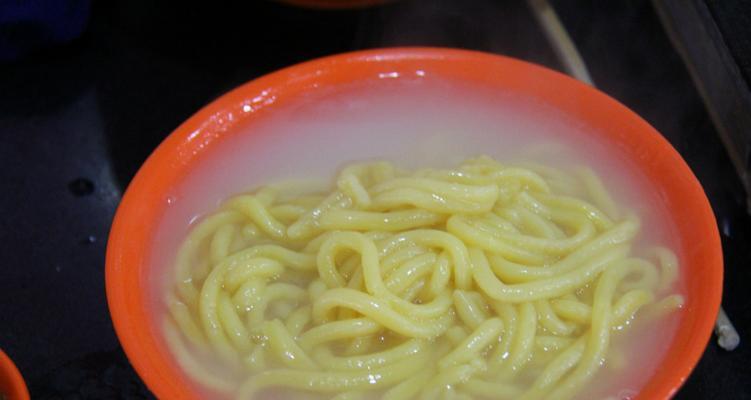 家常美食，手工以酸燉子（酸爽开胃，家庭烹饪的必备技能）-第3张图片-美味行家