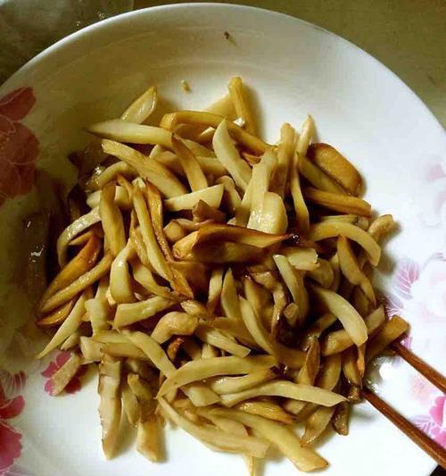 十三香杏鲍菇，让你尝遍美食！（健康美味的中式家常菜，）-第1张图片-美味行家