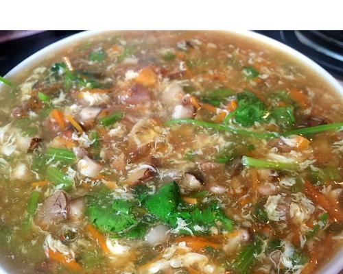 香菇牛肉羹制作步骤详解（美味营养双重保障，自制香菇牛肉羹让你健康饮食）-第2张图片-美味行家