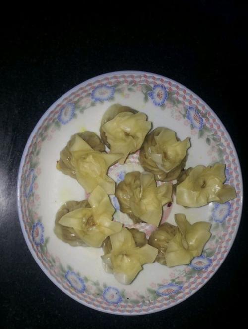 教你制作美味可口的生煎水晶包（掌握制作技巧，做出极致口感）-第3张图片-美味行家