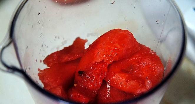 西瓜美食大全（用西瓜打造多种美味食物）-第1张图片-美味行家