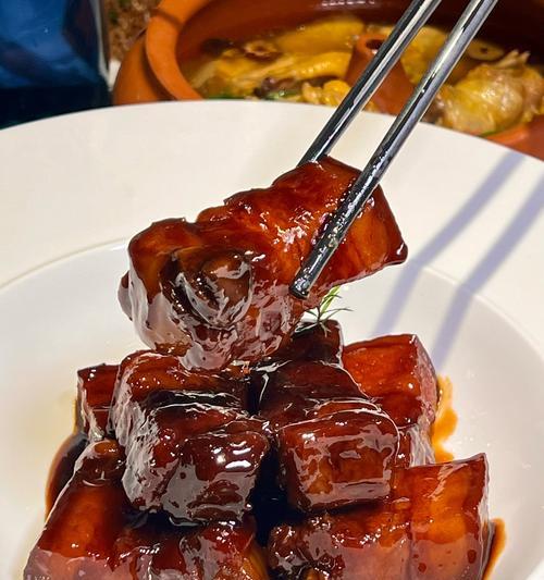 学会制作正宗的上海本帮红烧肉（用正确的方法，让你的红烧肉更香、更嫩、更入味）-第1张图片-美味行家