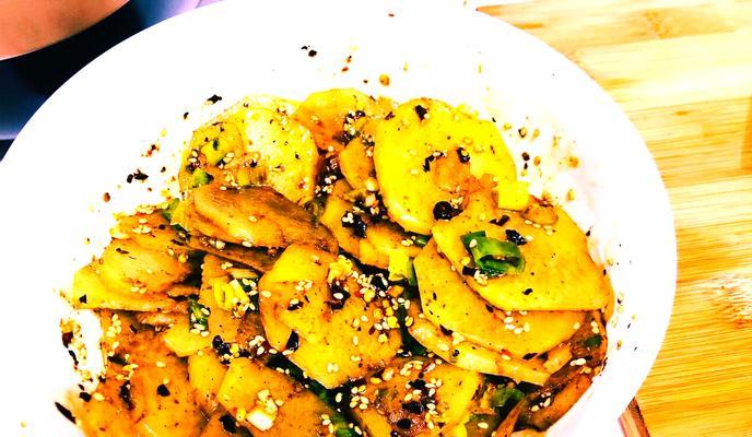 盐烤土豆的美味做法（以盐巴为主角，打造土豆的极致口感）-第3张图片-美味行家