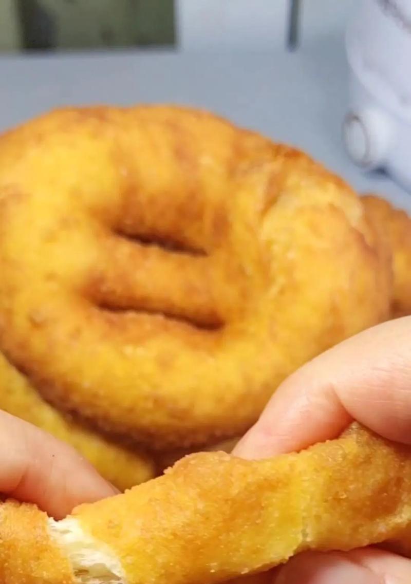 山西炸油饼的制作方法详解（传统美食）-第1张图片-美味行家