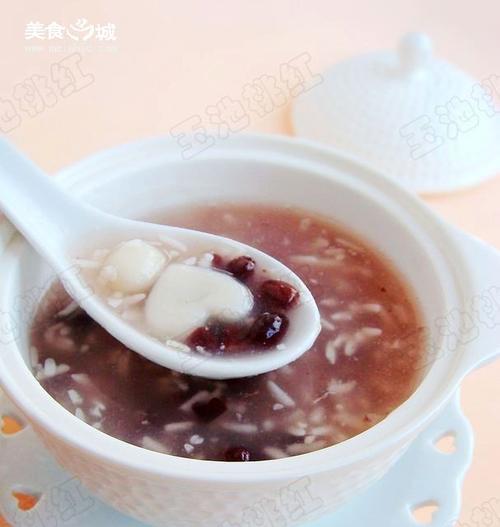 家庭制作汤圆红豆沙的详细步骤（传统美食，口感鲜美，营养丰富）-第2张图片-美味行家