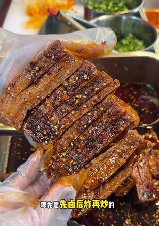 五香卤蛋兰花干的制作方法（古早味美食，轻松DIY；五香卤蛋和兰花干的完美融合）-第1张图片-美味行家