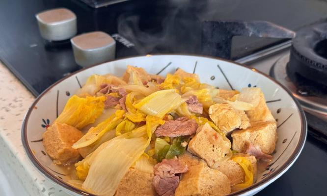 家常菜谱——娃娃菜炖冻豆腐（营养美味的素食佳肴，简单易学的烹饪技巧）-第3张图片-美味行家