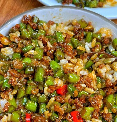 香辣豆角的制作方法（如何制作美味的香辣豆角）-第2张图片-美味行家