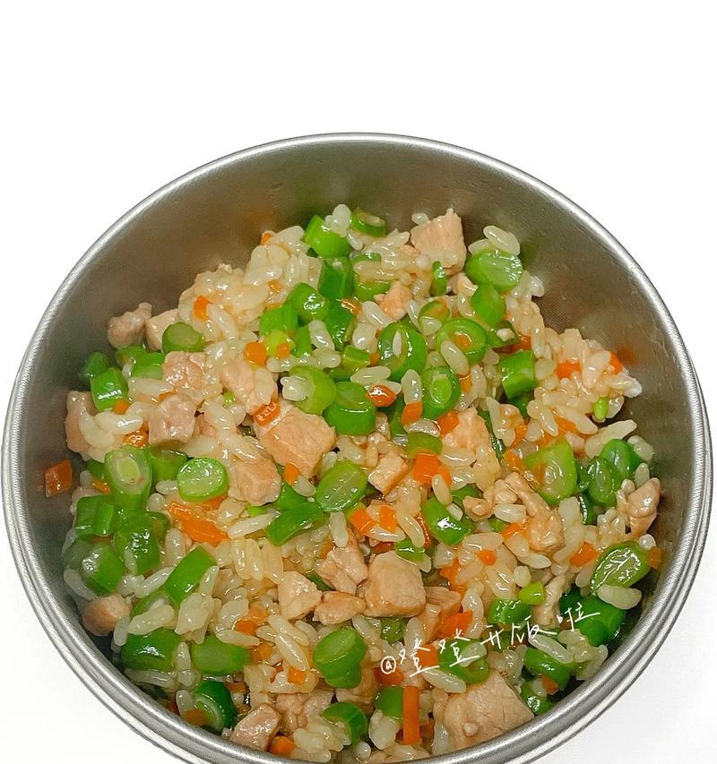 宝宝健康饮食之奶香紫薯球（做法简单，营养丰富，让宝宝健康成长）-第3张图片-美味行家