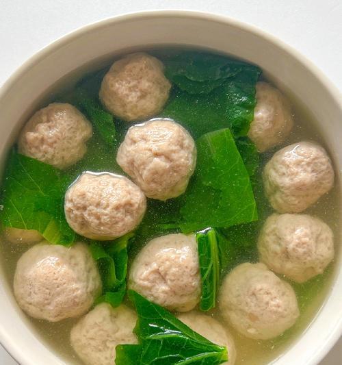 小白菜豆腐肉丸汤的做法（健康美味汤，让你暖胃又暖心）-第1张图片-美味行家