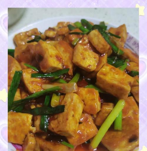 蒜苗炒菌菇，美味又养生（用蒜苗增味，让菌菇更鲜美）-第1张图片-美味行家