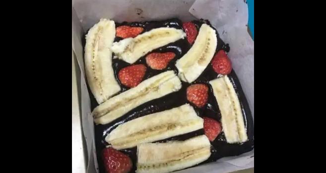 享受美味，轻松制作香蕉巧克力夹心派（快速制作，健康美味，享受独特口感）-第3张图片-美味行家