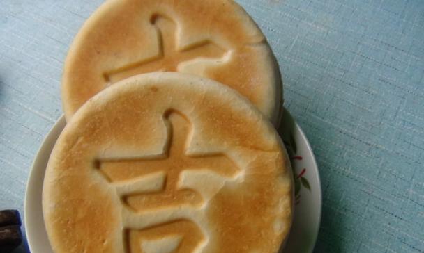 自制千层饼，惊艳味蕾的美味享受！（细腻口感，层层酥脆，让你爱不释口！）-第3张图片-美味行家