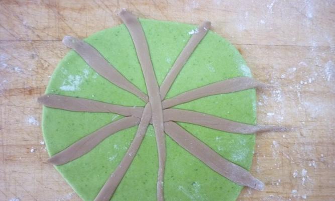 手工制作美味以西瓜包（DIY美食小达人，妙手制作清凉美食）-第1张图片-美味行家