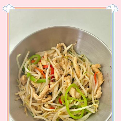 怎样烹制美味可口的肉丝炒绿豆芽（传授秘方，让你轻松成为一位厨艺大师）-第3张图片-美味行家