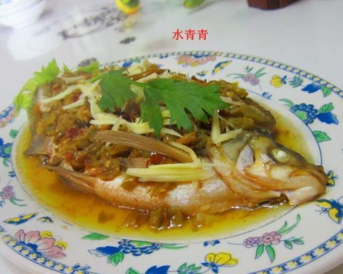 用扁鱼做的美味闷白菜（做法详解，让你轻松掌握）-第2张图片-美味行家