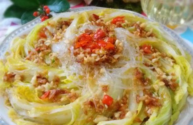 用扁鱼做的美味闷白菜（做法详解，让你轻松掌握）-第1张图片-美味行家