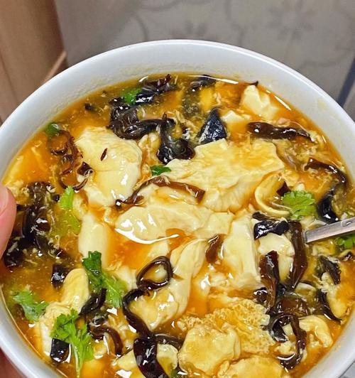 清爽内脂嫩豆腐的制作方法（口感细腻、营养丰富的素食美味）-第3张图片-美味行家