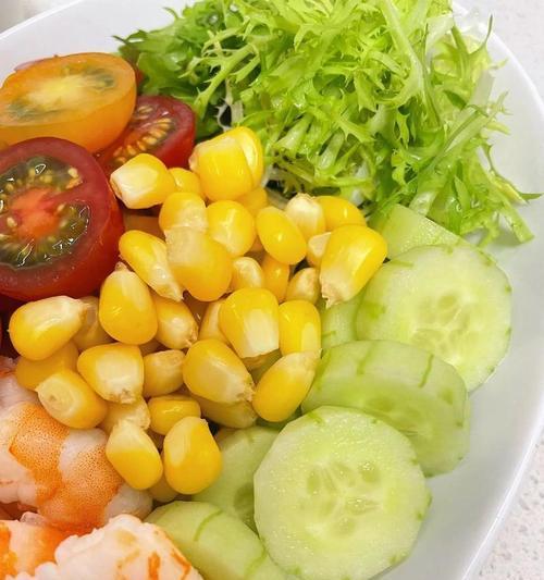 健康饮食，以冰草紫甘蓝蔬菜沙拉为主（新鲜美味的沙拉，让你远离疾病）-第3张图片-美味行家