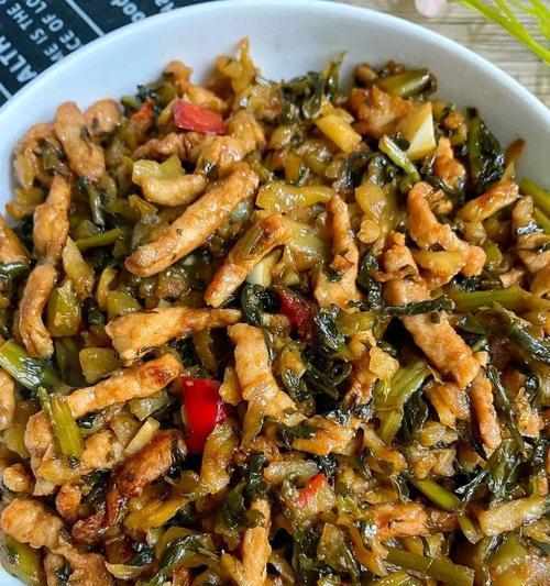 享受美食，品味美好生活——雪菜烧肉的做法与享用方法（家常美味，简单易学）-第3张图片-美味行家