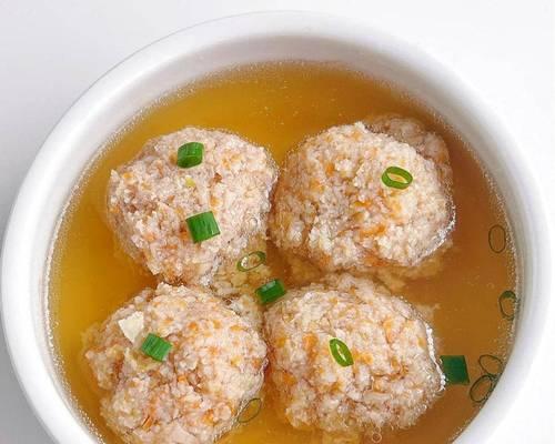 酥炸藕丸制作秘籍（掌握藕丸的制作技巧，让口感更加诱人）-第3张图片-美味行家