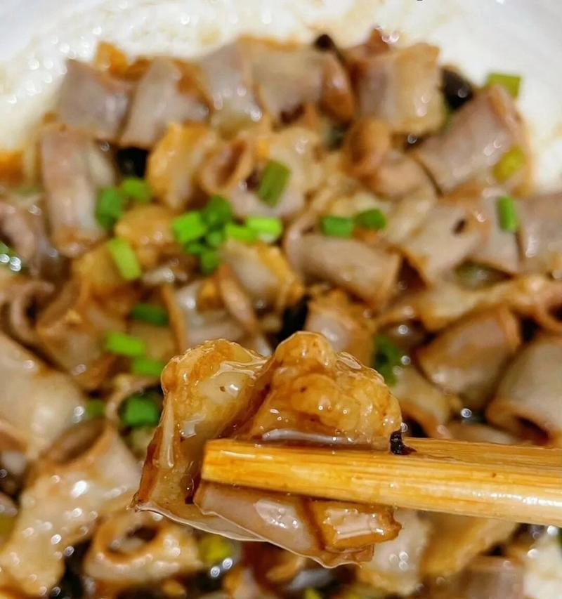 清炒粉肠制作全攻略（一口咬下去，鲜嫩有嚼劲）-第3张图片-美味行家