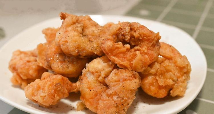 美味油炸虾仁的制作方法（口感鲜美、色香味俱佳的美食佳品）-第1张图片-美味行家