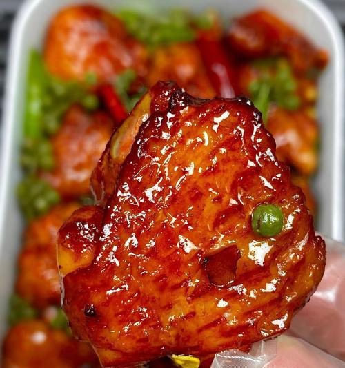 藤椒鸡翅，香辣入味的美食佳品（自家制作，鲜嫩多汁的鸡翅更加美味）-第2张图片-美味行家