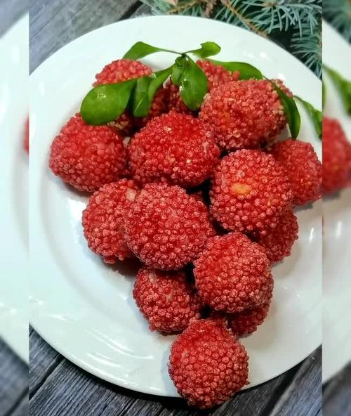 自制美味荔枝虾（打造鲜香口感，让你爱不释手的家常美味）-第2张图片-美味行家