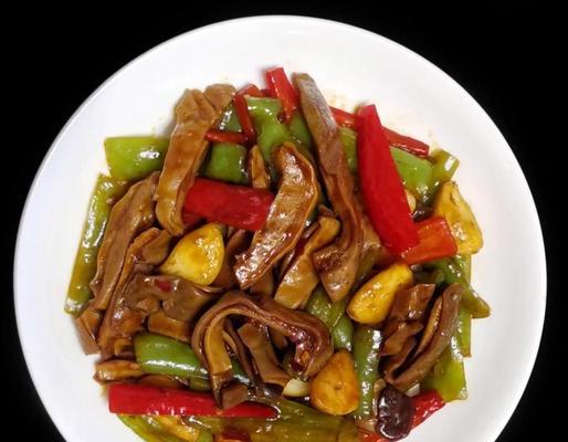 青红猪肚的烹饪技巧（做法详解，口感一流）-第2张图片-美味行家