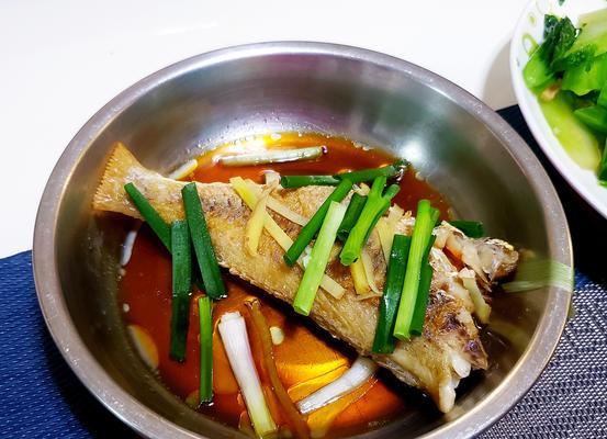 猪油渣豆腐汤的秘密做法（口感鲜美，营养丰富的汤品）-第1张图片-美味行家