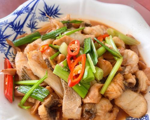 猪油渣豆腐汤的秘密做法（口感鲜美，营养丰富的汤品）-第3张图片-美味行家