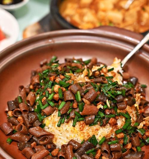鲜香入味，三鲜焖子的做法（口感细腻，原汁原味的家常味道）-第3张图片-美味行家