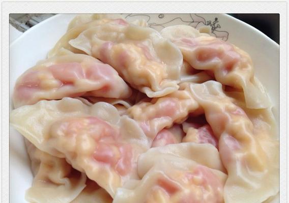 学会制作美味的以西红柿鸡蛋水饺（口感鲜美营养丰富，家庭自制水饺的完美选择）-第3张图片-美味行家