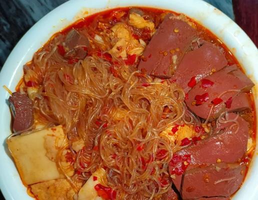 酸菜鸭血汤，美味好滋补（家常餐桌上的营养汤品）-第2张图片-美味行家